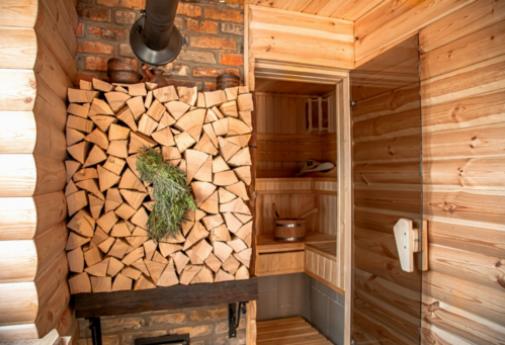 Houtkachel accessoires: Verbeter uw sauna-ervaring