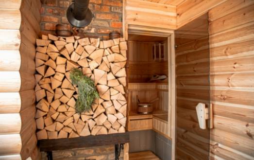 Waarom Eucalyptus hout misschien de beste keuze is voor een sauna.